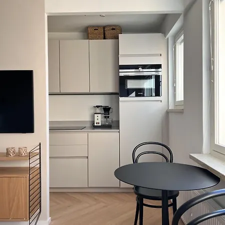Floor In The Center * הלסינקי